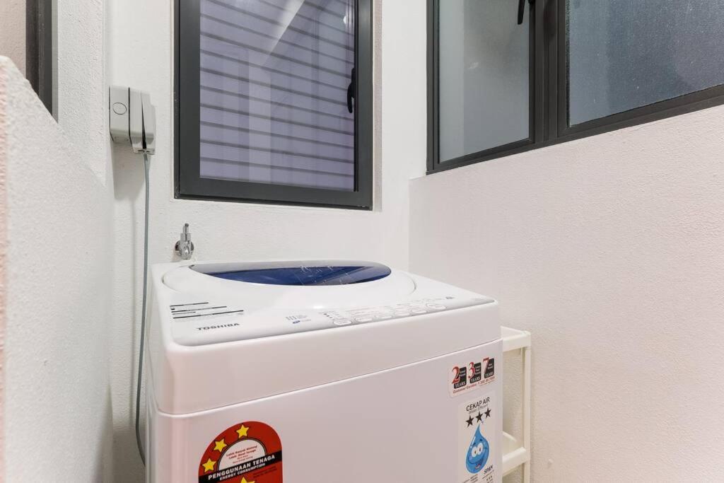 Apartment Family-friendly 3br Above Mall-poolgym Mitec