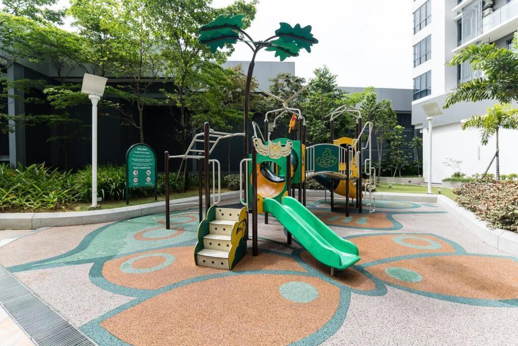 Family-friendly 3br Above Mall-poolgym Mitec Pangsapuri *
