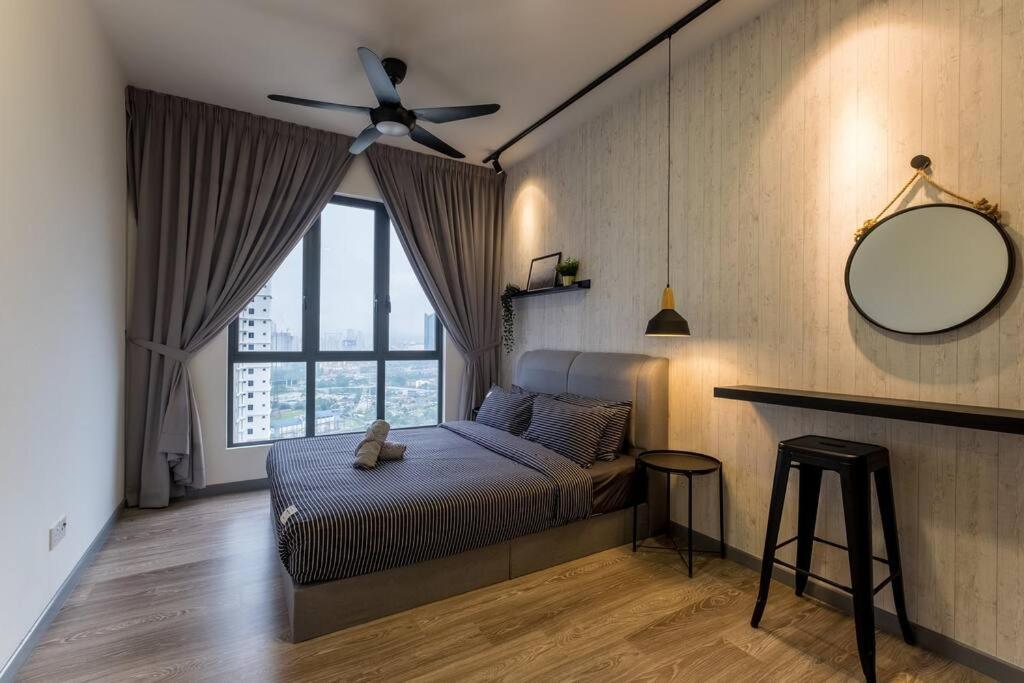 Family-friendly 3br Above Mall-poolgym Mitec Pangsapuri *